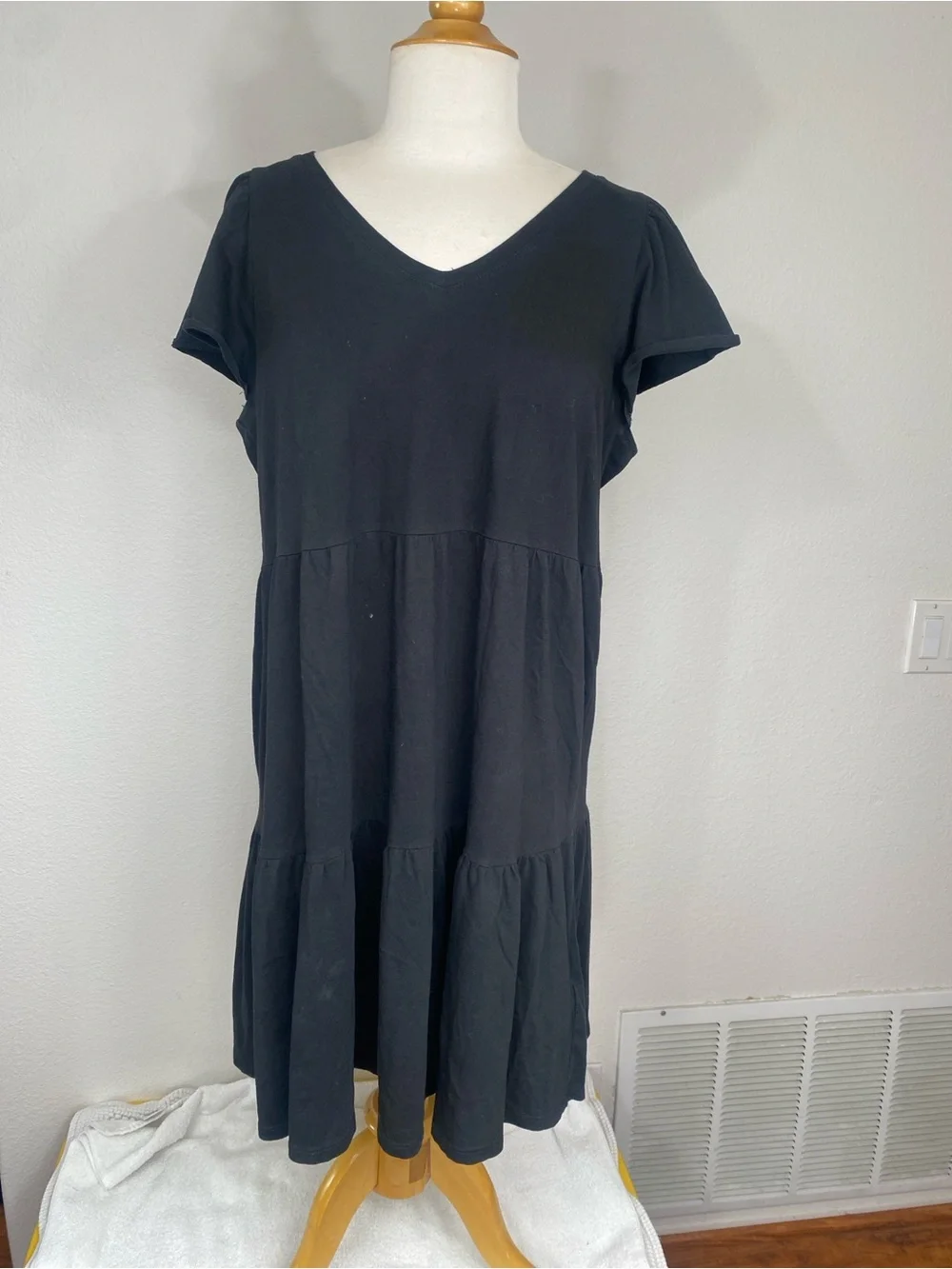 J. Crew Womens Black V Neck Tiered T-Shirt Dress Size Medium Coastal Casual Boho
